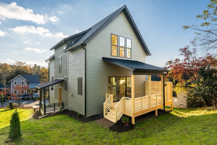 135 Swannanoa Ave 66