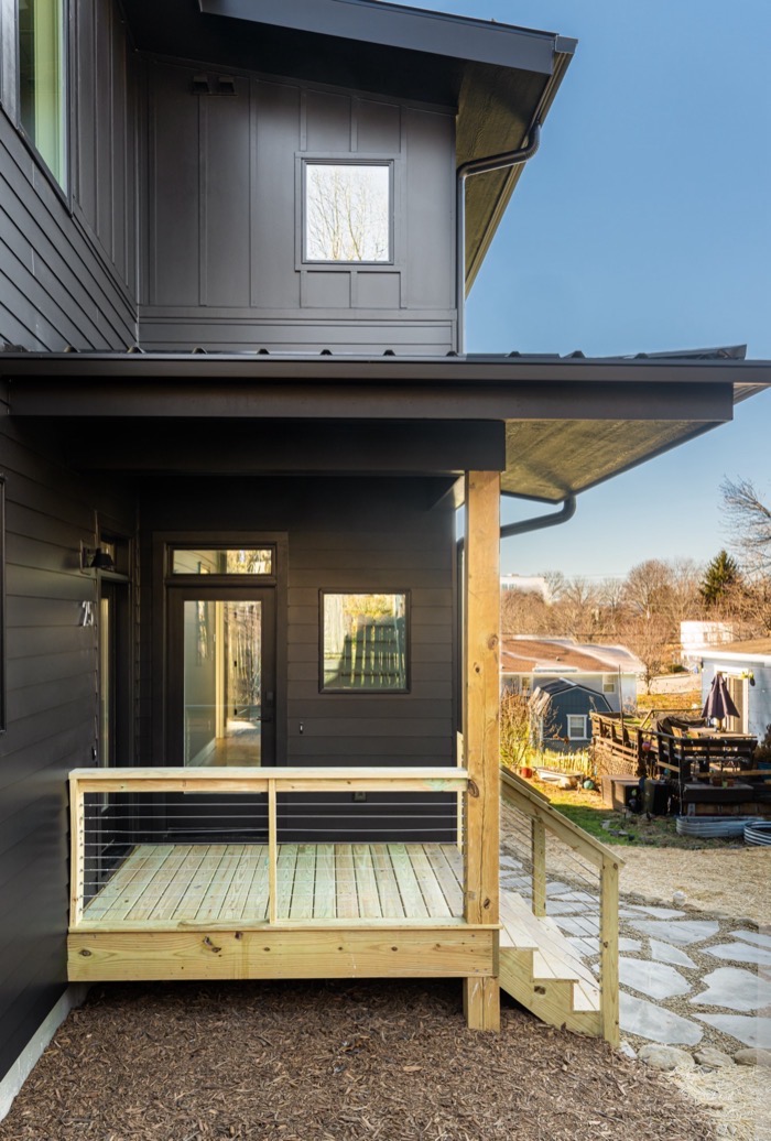25 Clemmons St 53